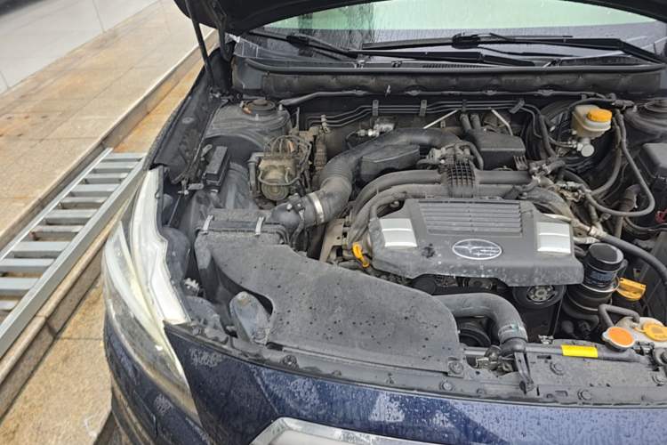 Used Subaru Outback 2017 2.5i Luxury Navigation Edition with EyeSight Engine Bay Right