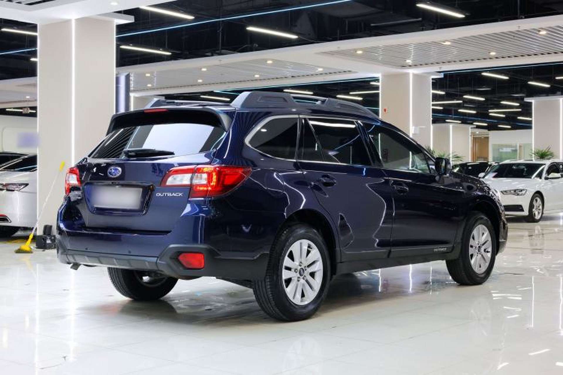 Used Subaru Outback 2017 2.5i Luxury Navigation Edition Exterior 11