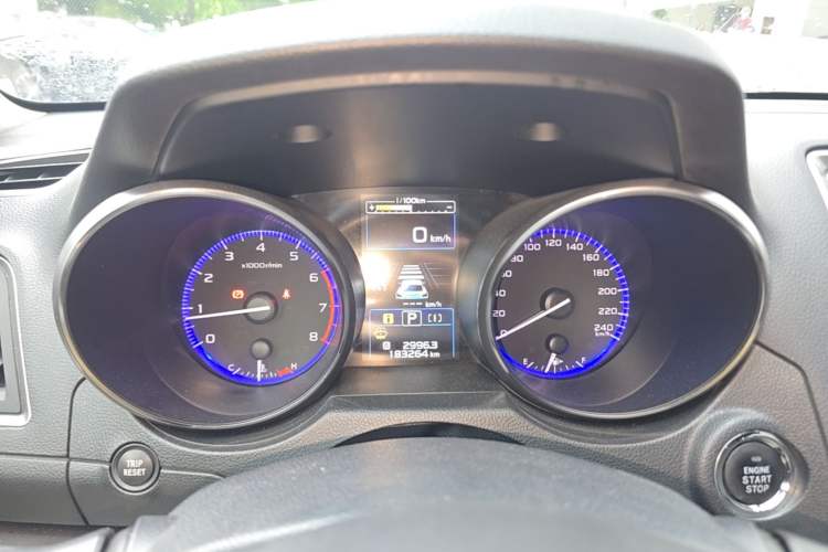 Used Subaru Outback 2017 2.5i Luxury Navigation Edition with EyeSight Instrument Cluster