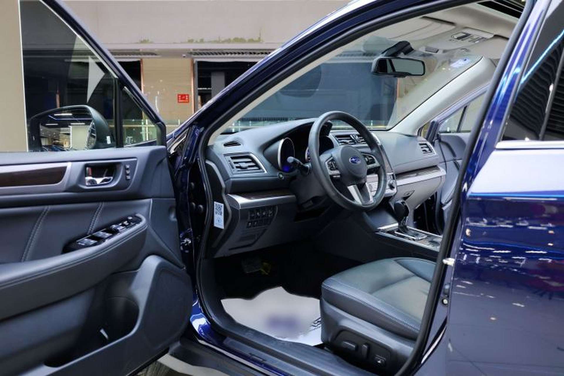 Used Subaru Outback 2017 2.5i Luxury Navigation Edition Interior 1