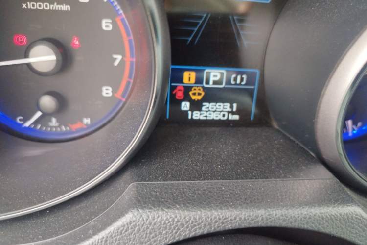 Used Subaru Outback 2017 2.5i Luxury Navigation Edition with EyeSight Odometer Close Up