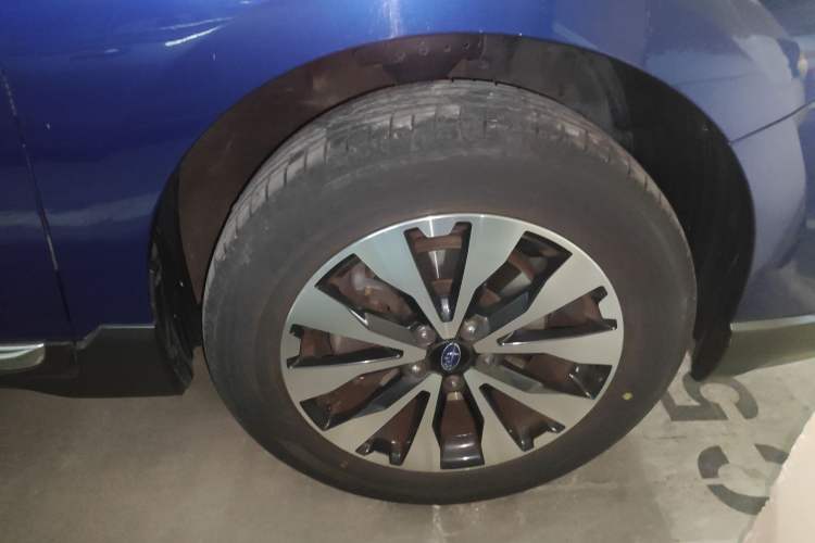 Used Subaru Outback 2017 2.5i Sport Navigation Edition with EyeSight Right Front Wheel Hub
