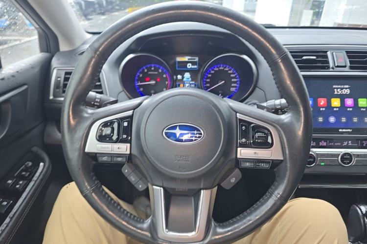 Used Subaru Outback 2017 2.5i Luxury Navigation Edition with EyeSight Steering Wheel