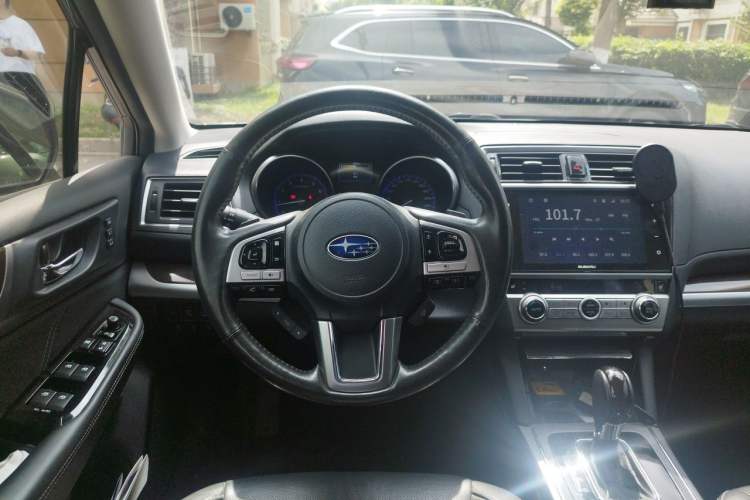 Used Subaru Outback 2017 2.5i Luxury Navigation Edition with EyeSight Steering Wheel