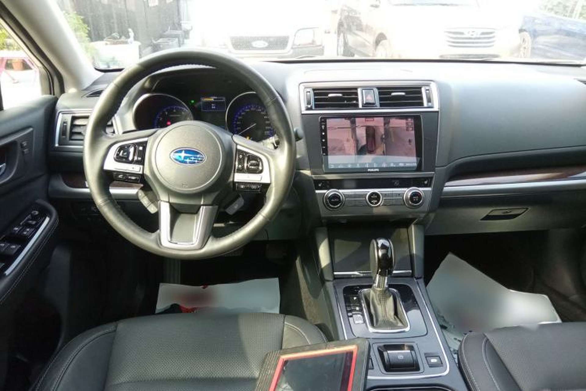 Used Subaru Outback 2017 2.5i Luxury Navigation Edition with EyeSight Steering Wheel