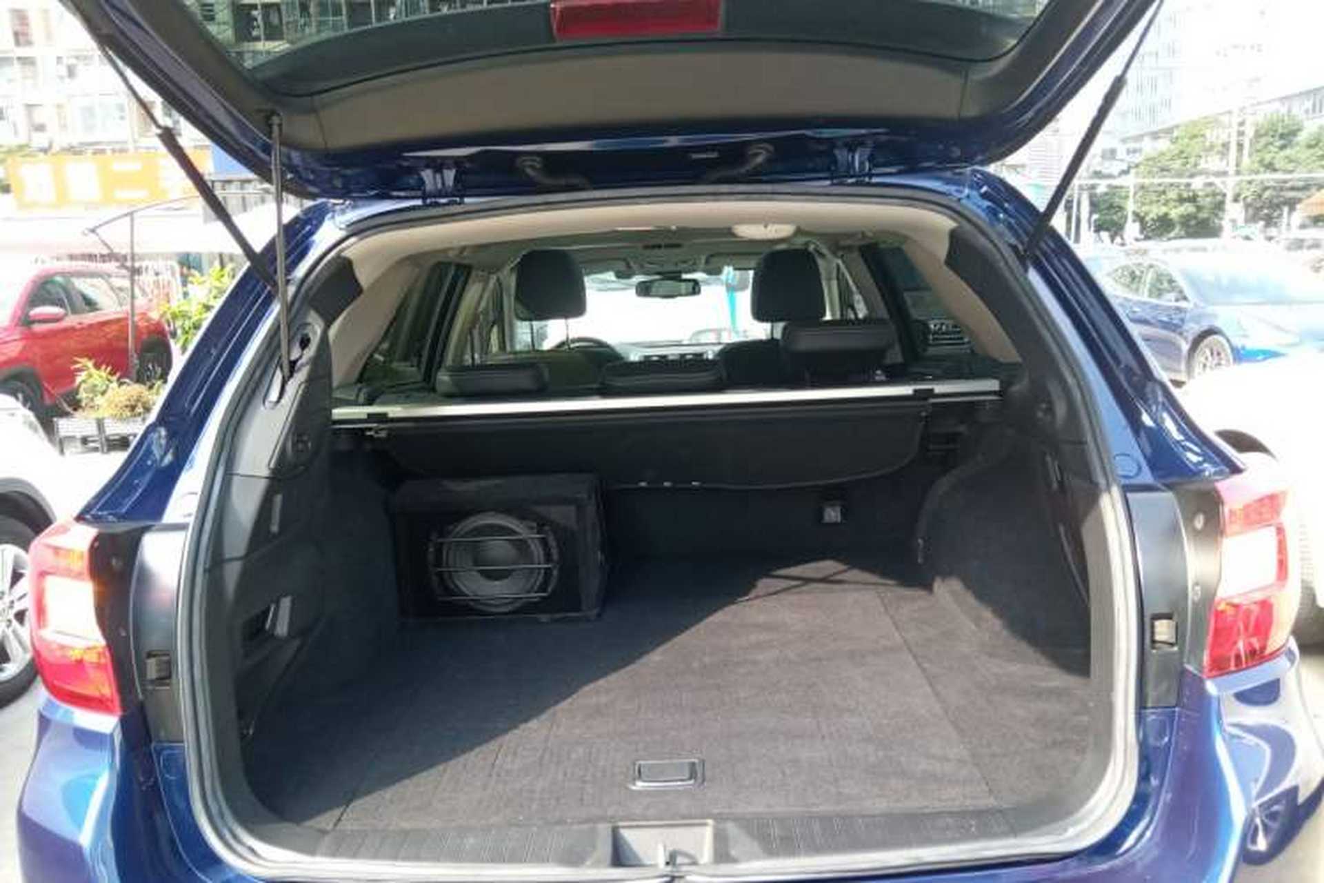 Used Subaru Outback 2017 2.5i Luxury Navigation Edition with EyeSight Trunk