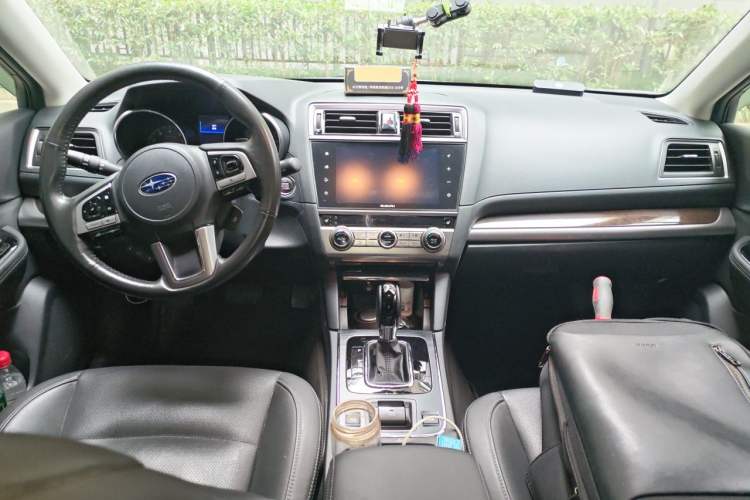 Used Subaru Outback 2017 2.5i Luxury Navigation Edition with EyeSight Center Console