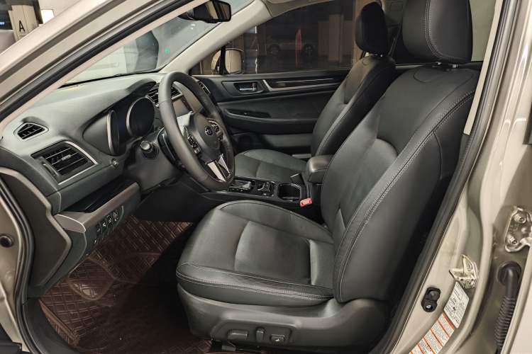 Used Subaru Outback 2017 2.0DIT Prestige Edition Interior 1