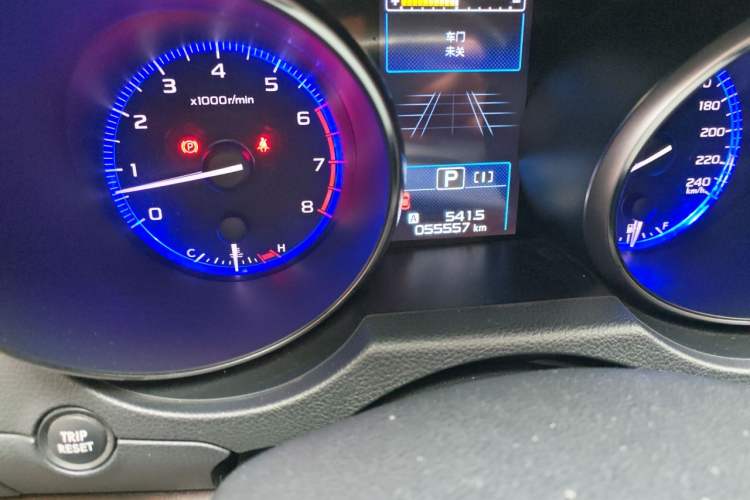 Used Subaru Outback 2017 2.5i Luxury Navigation Edition with EyeSight Odometer Close Up