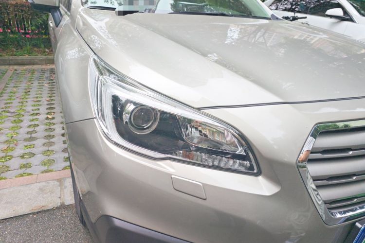 Used Subaru Outback 2017 2.5i Luxury Navigation Edition with EyeSight Right Front Headlight