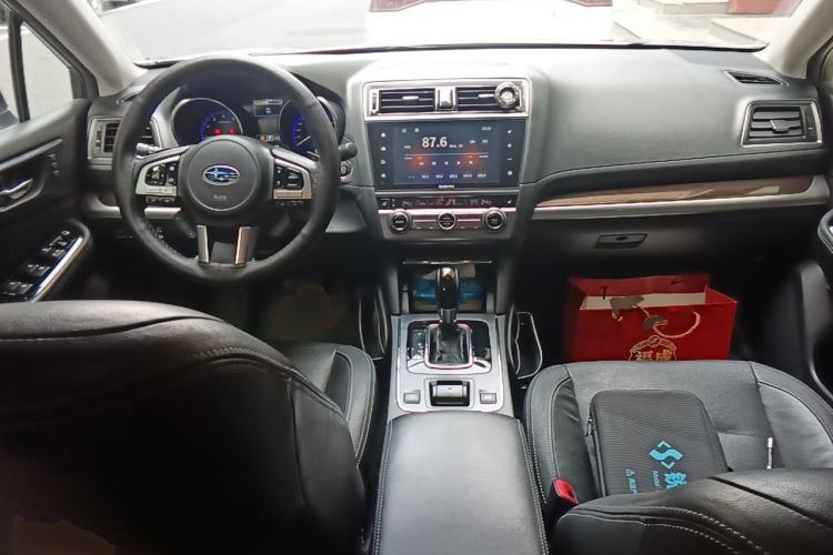Used Subaru Outback 2017 2.5i Luxury Navigation Edition with EyeSight Center Console