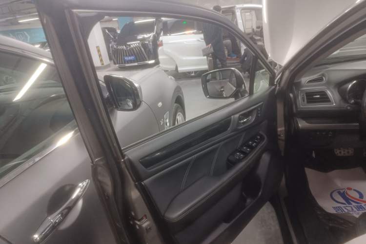 Used Subaru Outback 2017 2.5i Sport Navigation Edition with EyeSight Left Front Door Interior