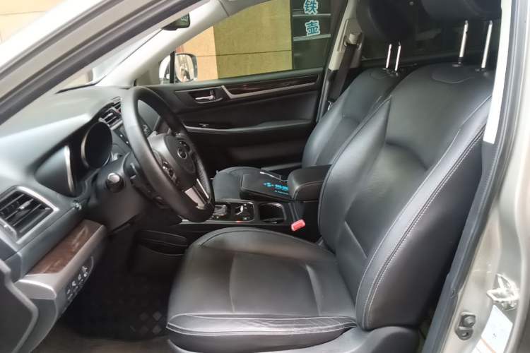 Used Subaru Outback 2017 2.5i Luxury Navigation Edition with EyeSight Left Front Seat