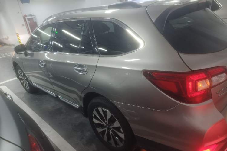 Used Subaru Outback 2017 2.5i Sport Navigation Edition with EyeSight Left Side