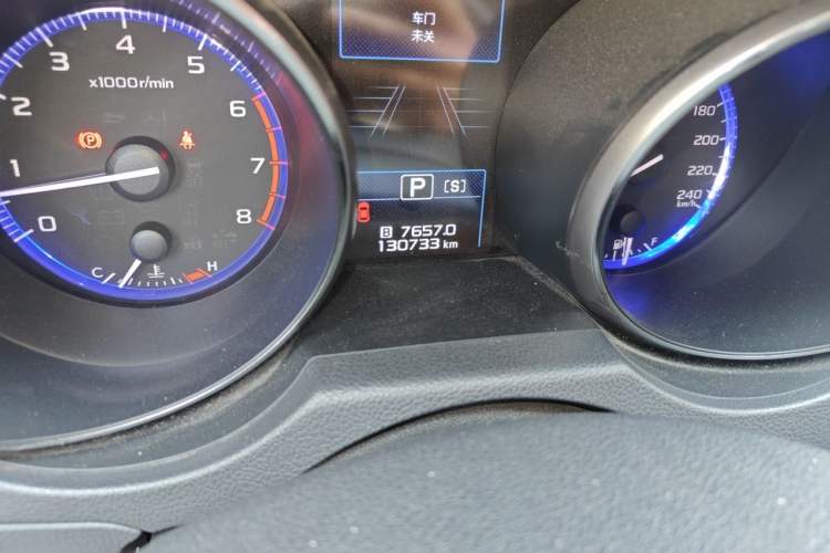 Used Subaru Outback 2017 2.5i Sport Navigation Edition with EyeSight Odometer Close Up