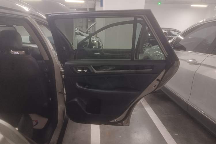 Used Subaru Outback 2017 2.5i Sport Navigation Edition with EyeSight Right Rear Door Interior