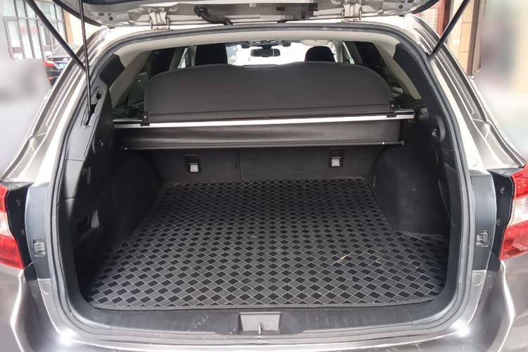 Used Subaru Outback 2017 2.5i Luxury Navigation Edition with EyeSight Trunk