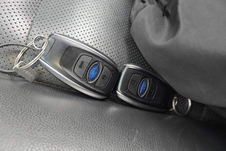 Used Subaru Outback 2017 2.5i Sport Navigation Edition with EyeSight Vehicle Key