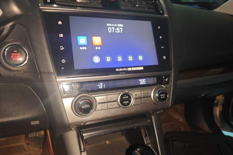 Used Subaru Outback 2017 2.5i Luxury Navigation Edition with EyeSight Audio And AC Panel