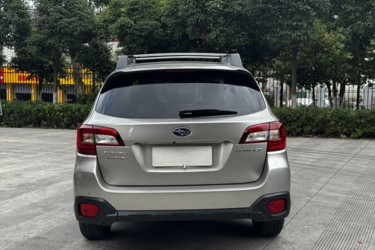 Used Subaru Outback 2017 2.5i Luxury Navigation Edition with EyeSight Exterior 3