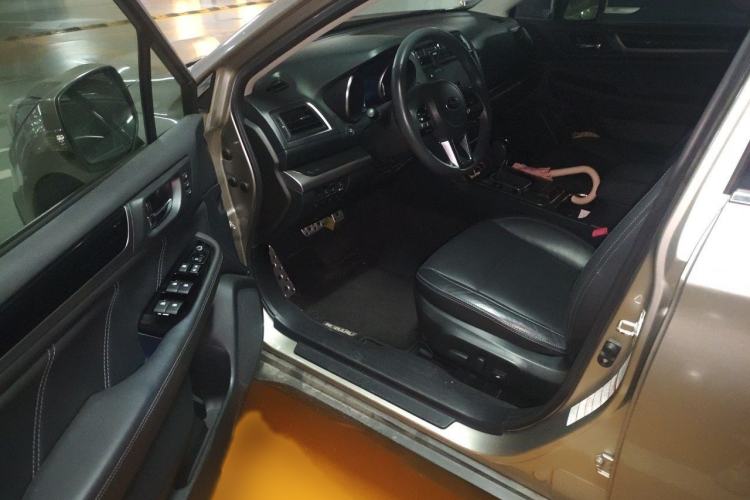 Used Subaru Outback 2017 2.5i Sport Navigation Edition with EyeSight Interior 3