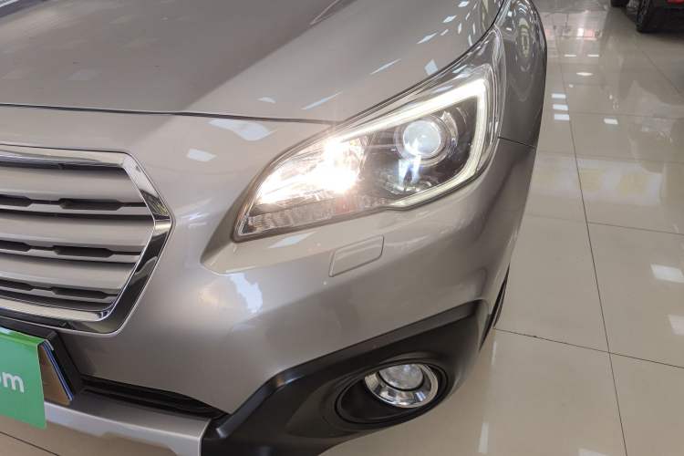 Used Subaru Outback 2017 2.5i Sport Navigation Edition with EyeSight Left Front Headlight