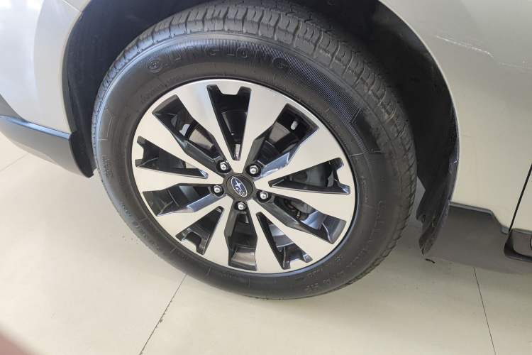 Used Subaru Outback 2017 2.5i Sport Navigation Edition with EyeSight Left Front Wheel Hub