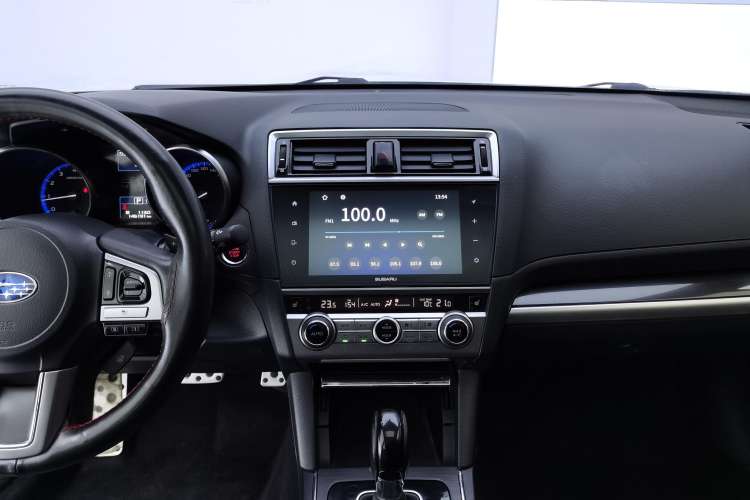 Used Subaru Outback 2017 2.5i Sport Navigation Edition with EyeSight Audio And AC Panel