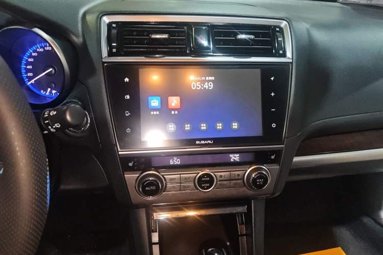 Used Subaru Outback 2017 2.5i Luxury Navigation Edition with EyeSight Audio And AC Panel