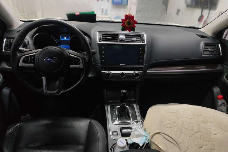 Used Subaru Outback 2017 2.5i Luxury Navigation Edition with EyeSight Center Console