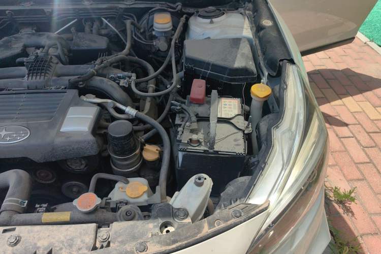 Used Subaru Outback 2017 2.5i Luxury Navigation Edition Engine Bay Left