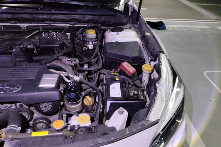 Used Subaru Outback 2017 2.5i Luxury Navigation Edition Engine Bay Left