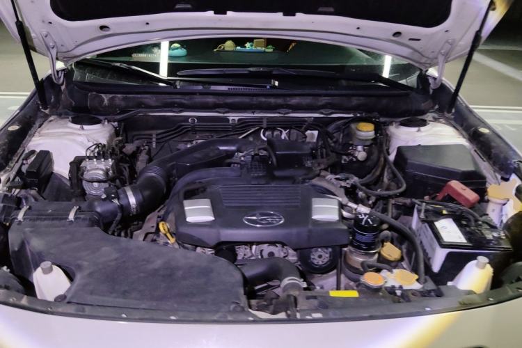 Used Subaru Outback 2017 2.5i Luxury Navigation Edition Engine Bay