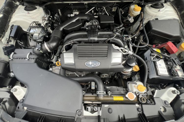 Used Subaru Outback 2017 2.5i Luxury Navigation Edition Engine Bay