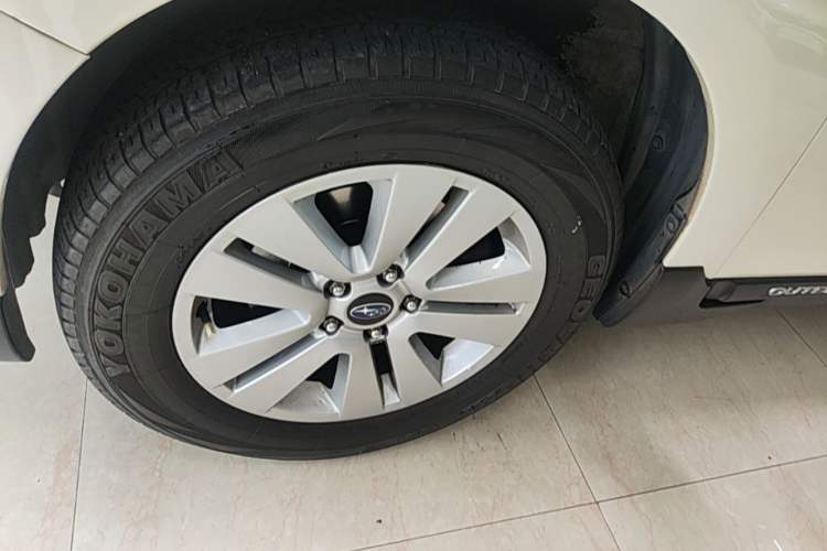 Used Subaru Outback 2017 2.5i Luxury Navigation Edition with EyeSight Exterior 4