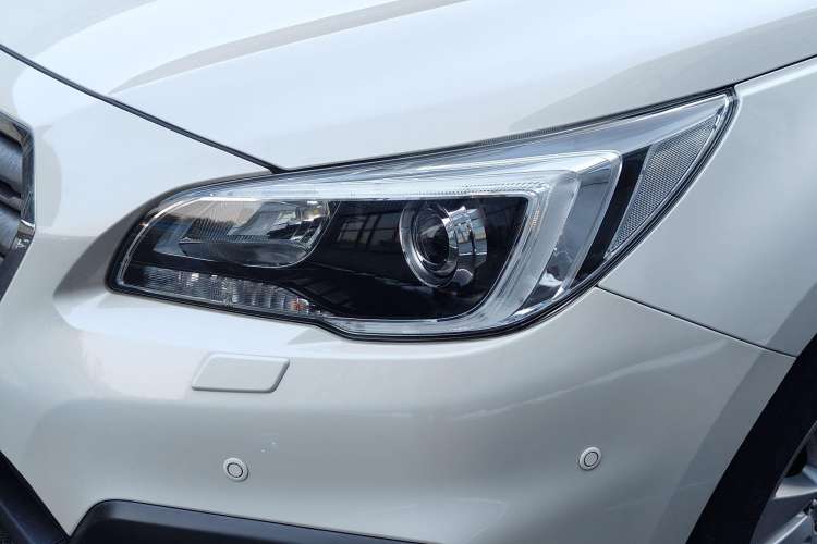 Used Subaru Outback 2017 2.5i Luxury Navigation Edition with EyeSight Exterior 7