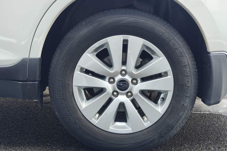 Used Subaru Outback 2017 2.5i Luxury Navigation Edition with EyeSight Exterior 8