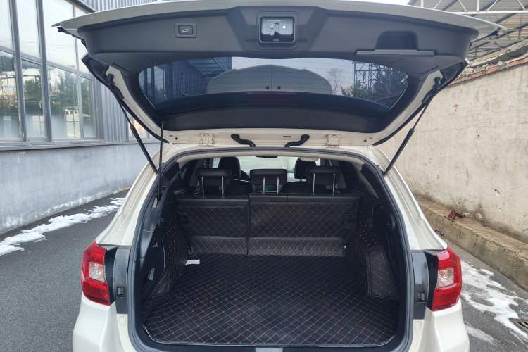 Used Subaru Outback 2017 2.5i Luxury Navigation Edition with EyeSight Exterior 9