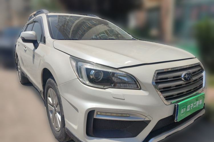 Used Subaru Outback 2017 2.5i Luxury Navigation Edition Front Right 45 Deg