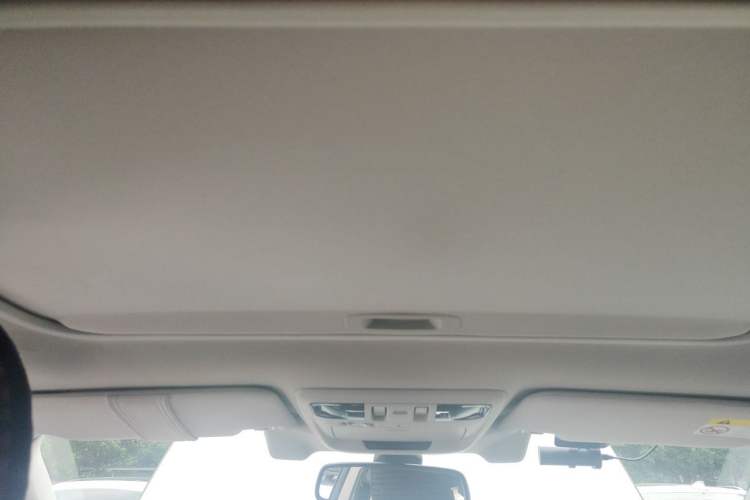 Used Subaru Outback 2017 2.5i Sport Navigation Edition with EyeSight Headliner
