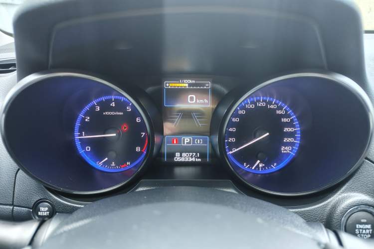 Used Subaru Outback 2017 2.5i Luxury Navigation Edition with EyeSight Interior 13