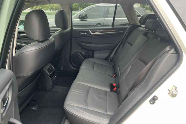 Used Subaru Outback 2017 2.5i Sport Navigation Edition with EyeSight Interior 13
