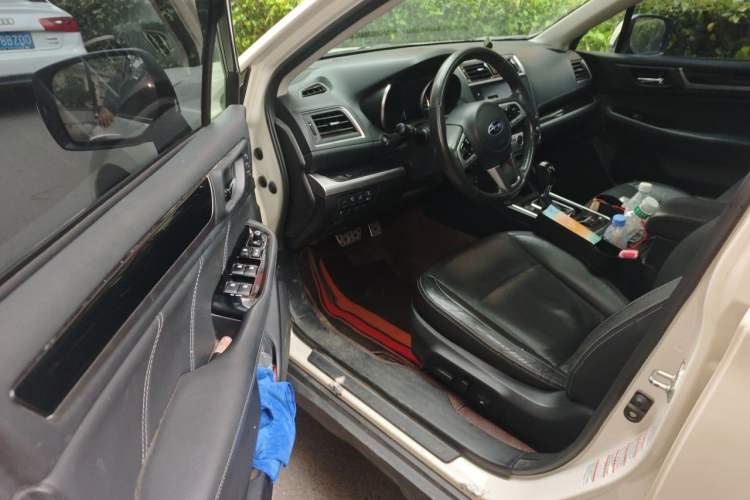 Used Subaru Outback 2017 2.5i Sport Navigation Edition with EyeSight Interior 3