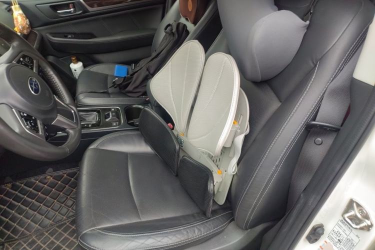 Used Subaru Outback 2017 2.5i Luxury Navigation Edition with EyeSight Left Front Seat