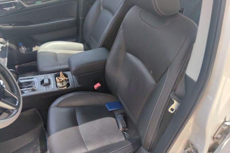Used Subaru Outback 2017 2.5i Luxury Navigation Edition Left Front Seat