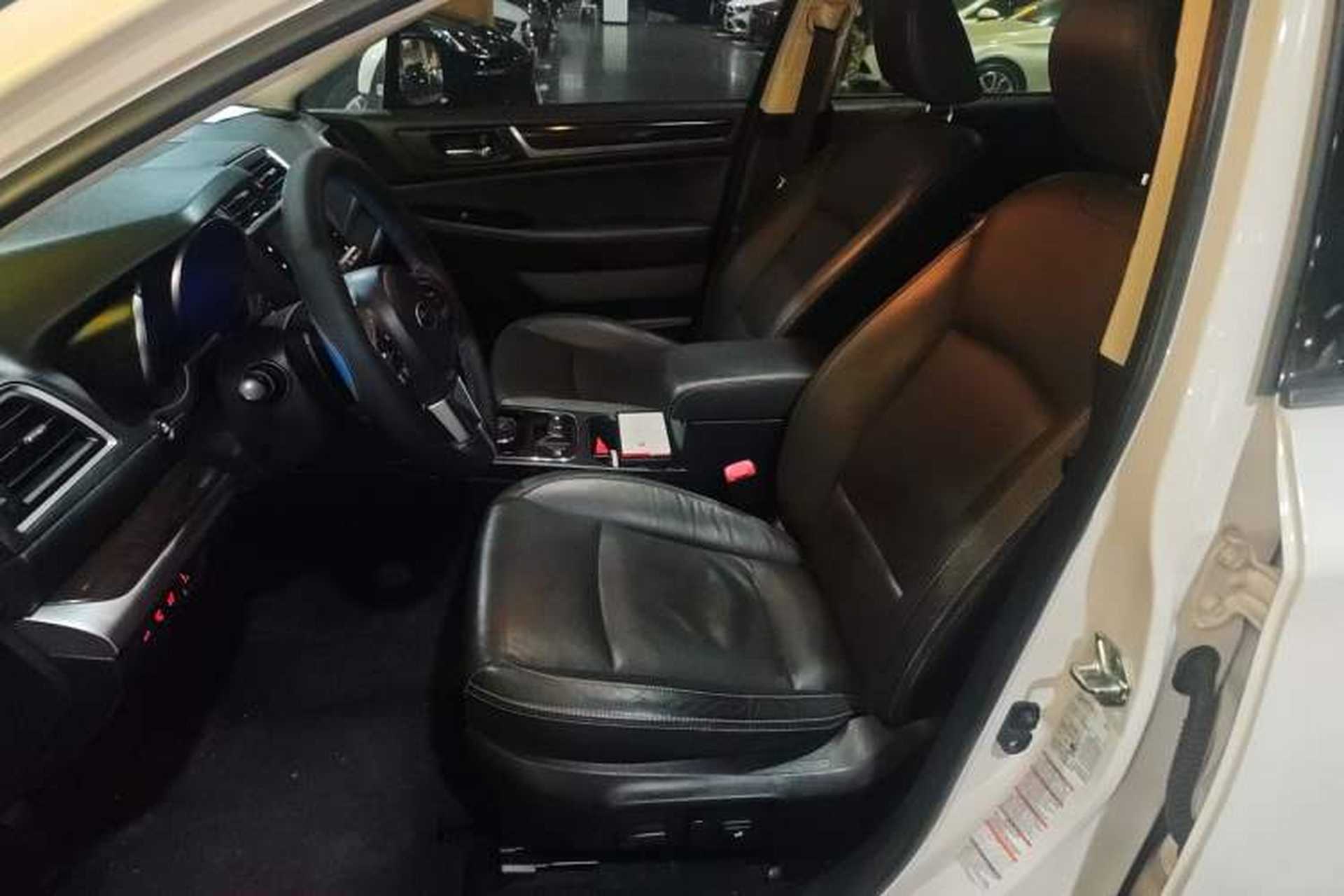 Used Subaru Outback 2017 2.5i Luxury Navigation Edition with EyeSight Left Front Seat