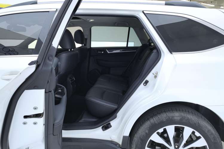 Used Subaru Outback 2017 2.5i Sport Navigation Edition with EyeSight Left Rear Seat