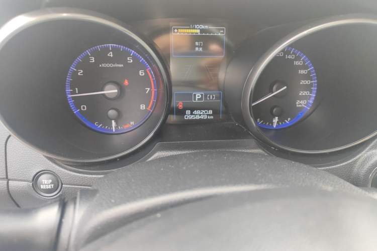 Used Subaru Outback 2017 2.5i Sport Navigation Edition with EyeSight Odometer Close Up