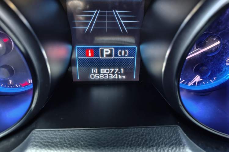 Used Subaru Outback 2017 2.5i Luxury Navigation Edition with EyeSight Odometer Close Up