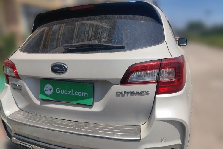 Used Subaru Outback 2017 2.5i Luxury Navigation Edition Rear